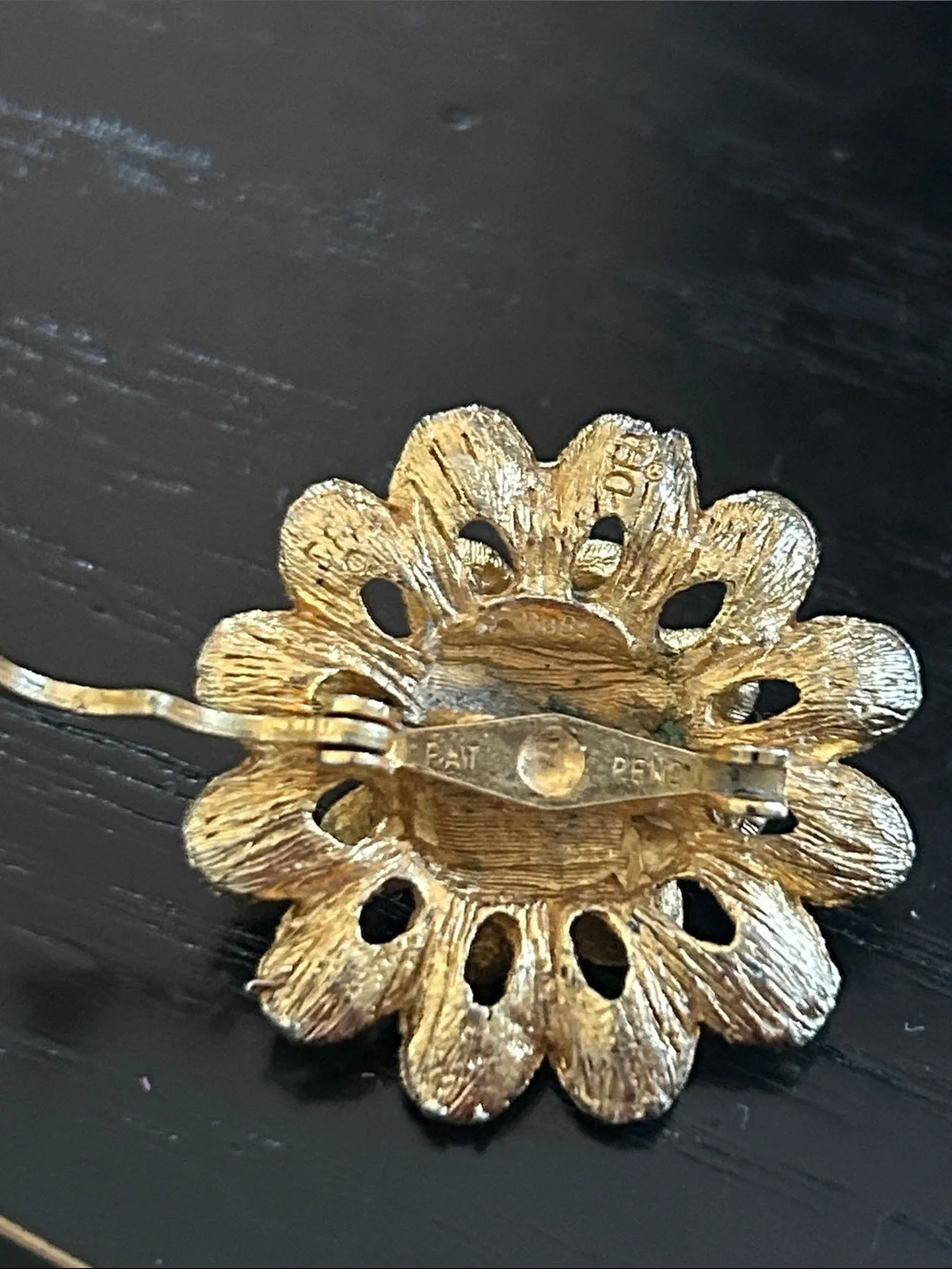 Vintage MCM Dubarry Fifth Avenue Brushed Gold Tone Scarf Clip